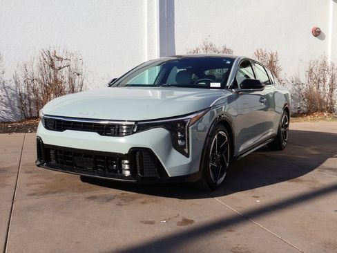 Used 2025 Kia K4 GT-Line w/ GT-Line Premium Package image 3