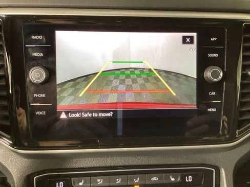 Used 2023 Volkswagen Atlas Cross Sport SE w/ Panoramic Sunroof Package image 22