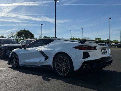 Used 2021 Chevrolet Corvette Stingray Preferred Cpe w/ Z51 Performance Package RWD image 7
