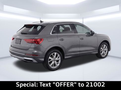 Certified 2024 Audi Q3 2.0T Premium w/ Convenience Package image 5