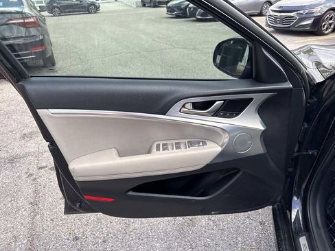 Used 2019 Genesis G70 3.3T Advanced w/ Elite Package image 20