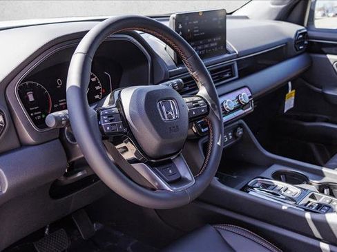 New 2025 Honda Pilot TrailSport image 10
