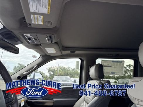 New 2026 Ford F250 Platinum w/ Platinum Plus Package AWD/4WD image 16