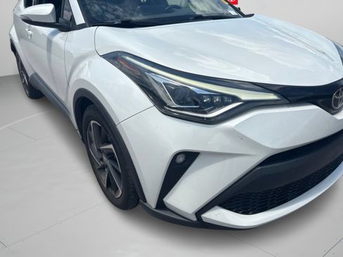 Used 2022 Toyota C-HR Limited FWD image 28