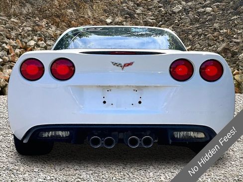 Used 2006 Chevrolet Corvette Coupe w/ Preferred Equipment Group RWD image 4