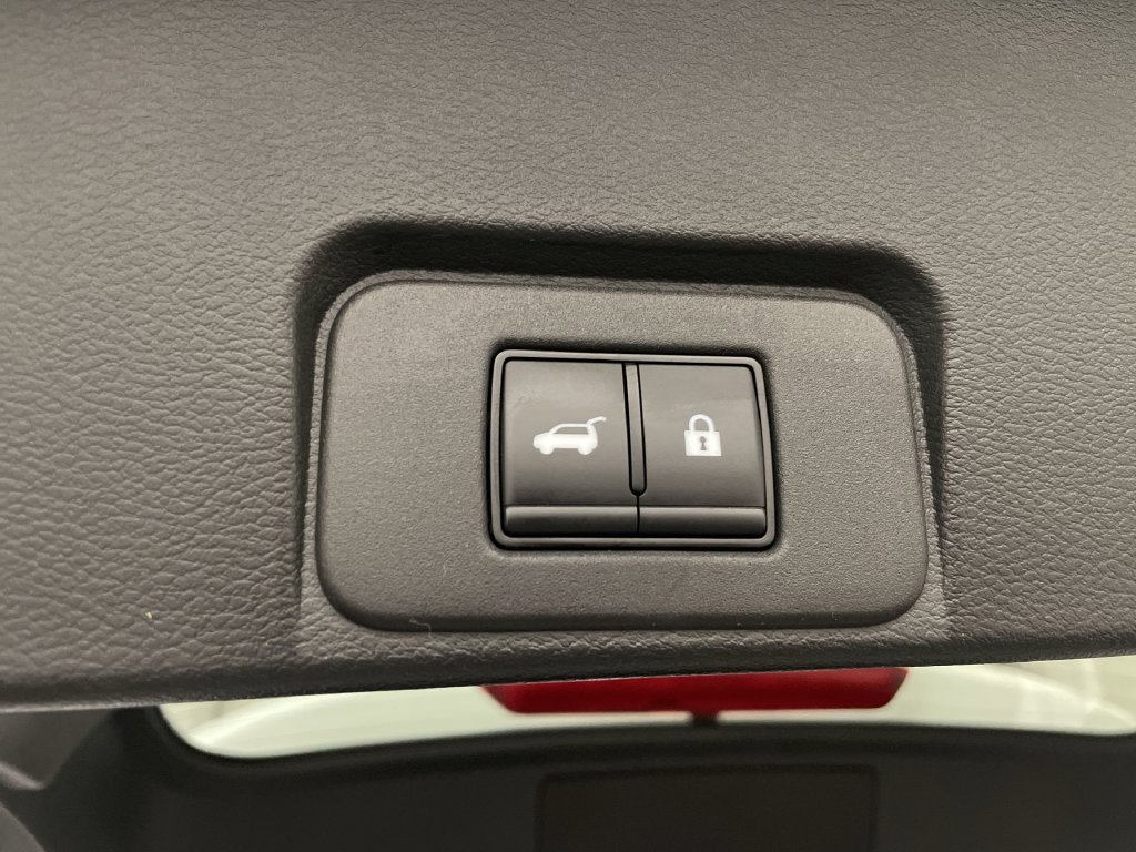 Used 2024 Nissan Rogue SV w/ SV Premium Package AWD/4WD image 29