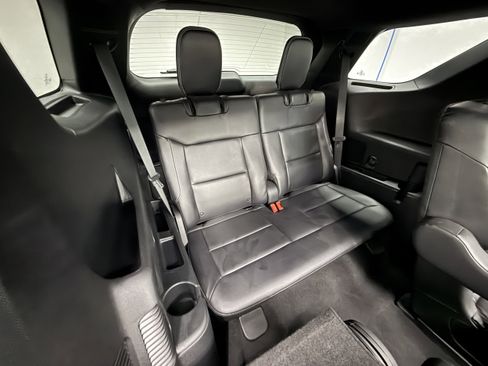 Used 2023 Ford Explorer ST w/ ST Appearance Package AWD/4WD image 29