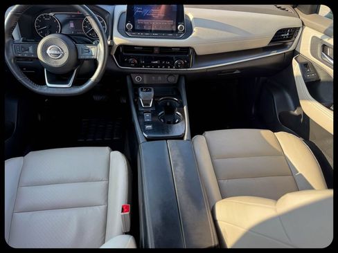 Used 2023 Nissan Rogue SV w/ SV Premium Package FWD image 22