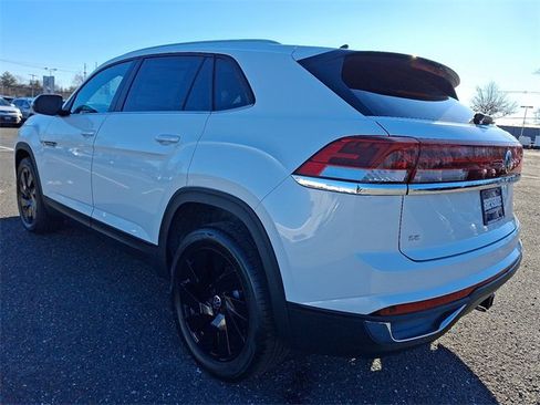 New 2026 Volkswagen Atlas Cross Sport SE image 3