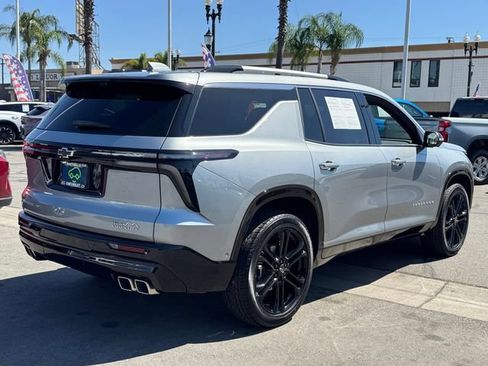 Certified 2025 Chevrolet Traverse High Country w/ LPO, Floor Liner Package AWD/4WD image 4