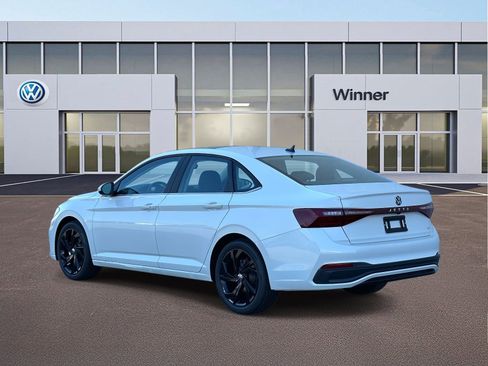 New 2026 Volkswagen Jetta SE image 3