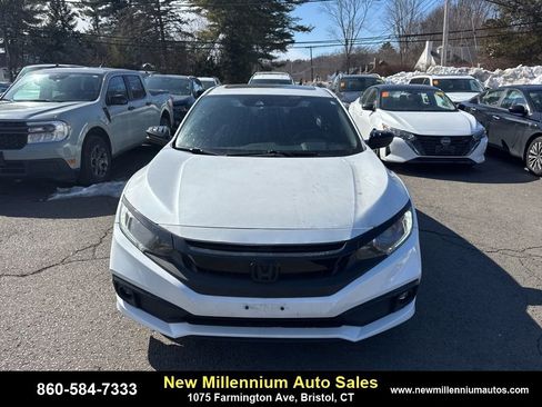 Used 2019 Honda Civic EX image 2