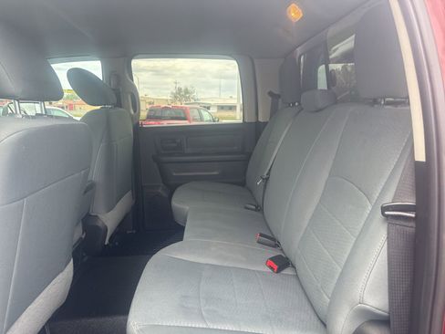 Used 2018 RAM 2500 Tradesman w/ Chrome Appearance Group AWD/4WD image 23
