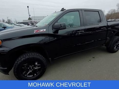 Used 2021 Chevrolet Silverado 1500 LT Trail Boss w/ Convenience Package II AWD/4WD image 4