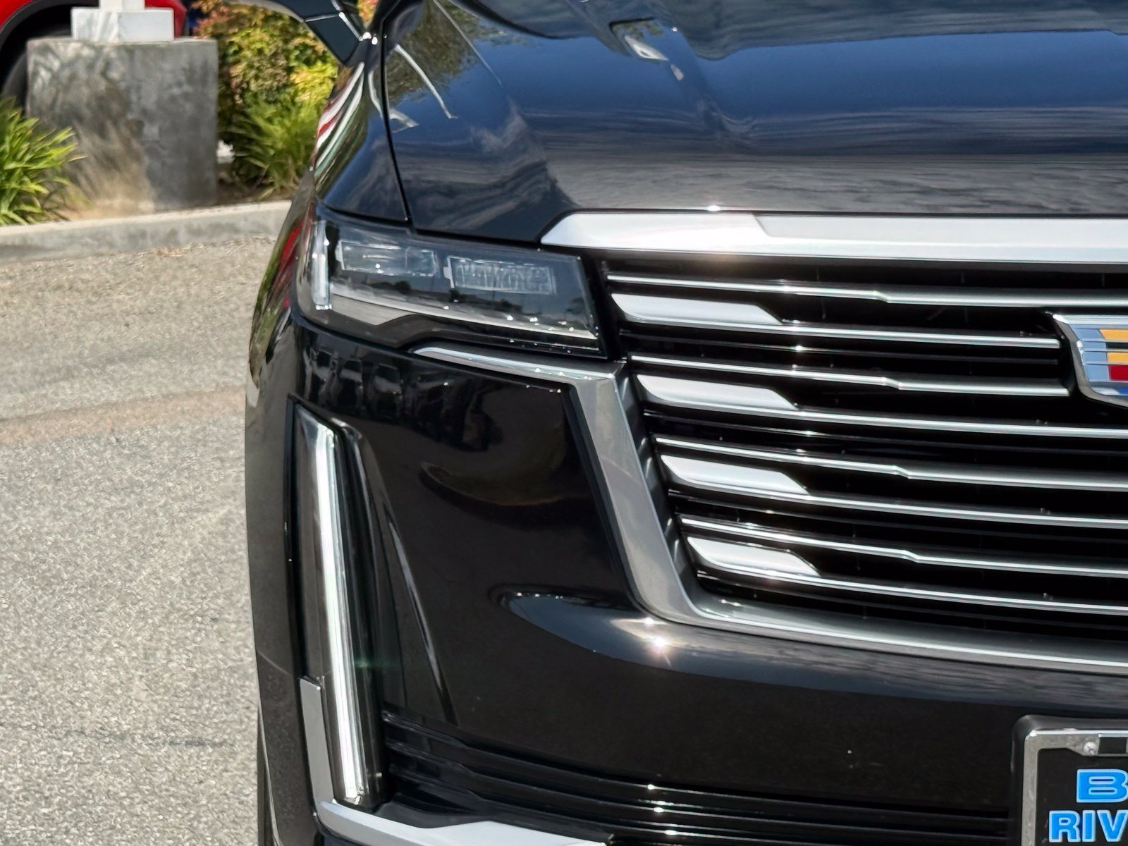 Used 2024 Cadillac Escalade ESV Premium Luxury Platinum AWD/4WD image 13