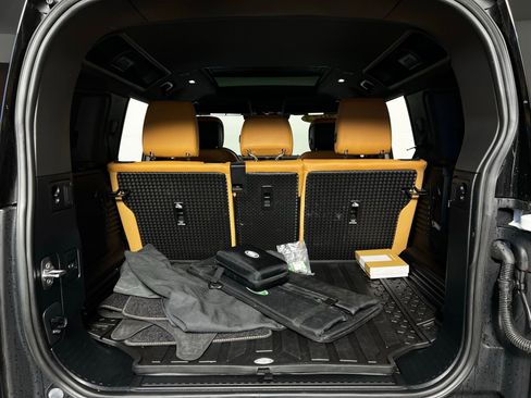 Used 2023 Land Rover Defender 110 S AWD/4WD image 28