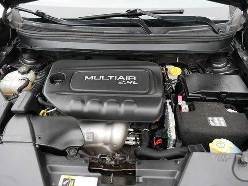 Used 2016 Jeep Cherokee Latitude image 11