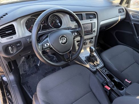 Used 2016 Volkswagen Golf S FWD image 18