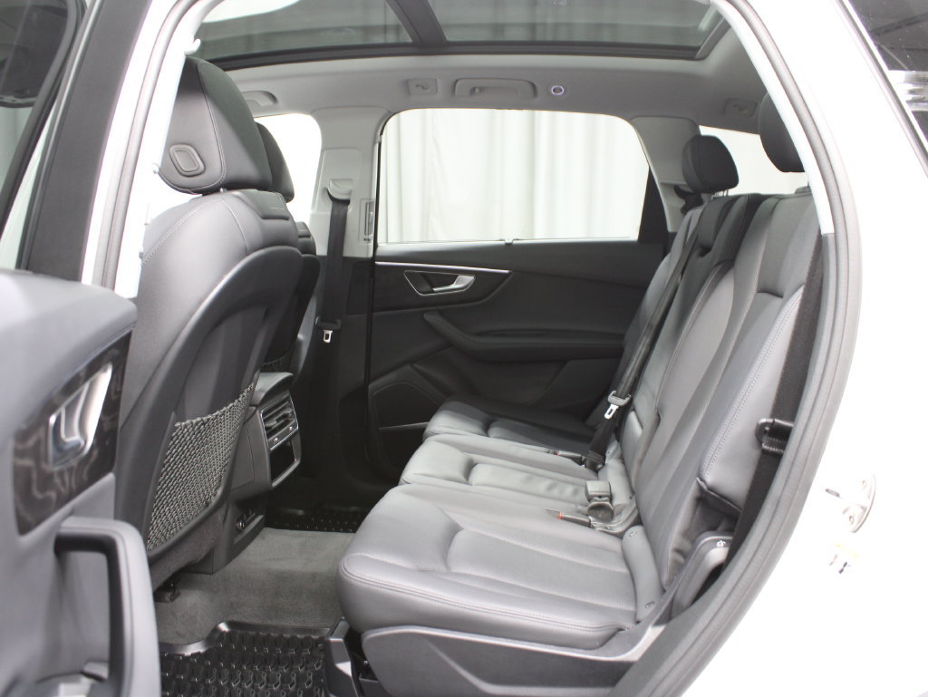 Used 2024 Audi Q7 2.0T Premium Plus AWD/4WD image 17
