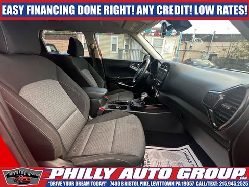 Used 2022 Kia Soul S FWD image 17