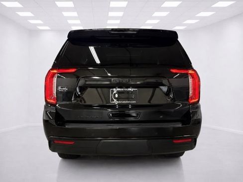 Used 2023 GMC Yukon SLT w/ SLT Luxury Package AWD/4WD image 8
