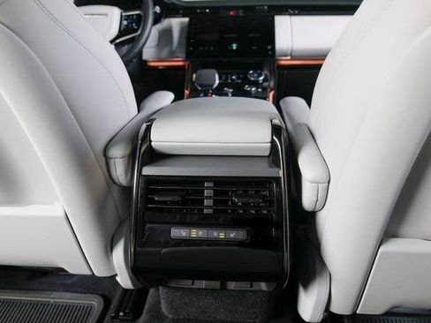 Used 2023 Land Rover Range Rover Sport SE AWD/4WD image 24