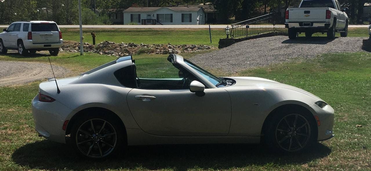 Used 2017 MAZDA MX-5 Miata RF Grand Touring RWD image 8