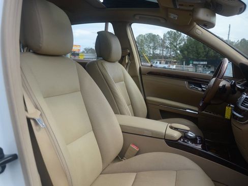 Used 2011 Mercedes-Benz S 550 image 18