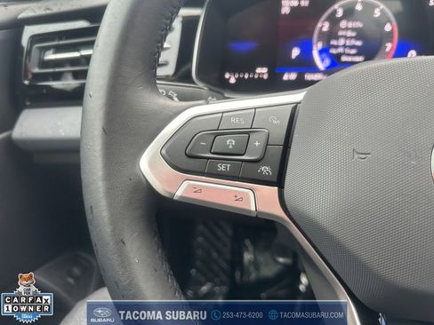 Used 2025 Volkswagen Jetta SE image 18