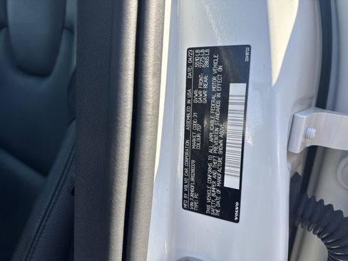 Used 2024 Volvo S60 T8 Plus w/ Climate Package image 33