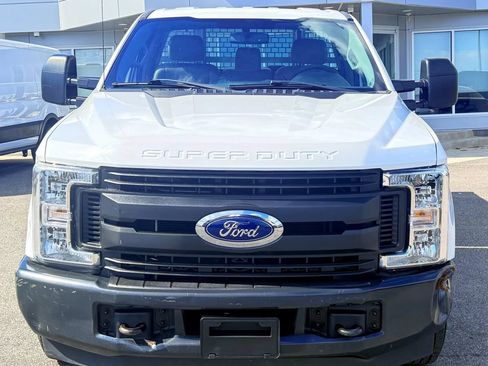 Used 2019 Ford F250 XL RWD image 4