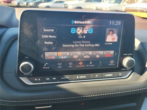 Used 2023 Nissan Rogue SV image 23