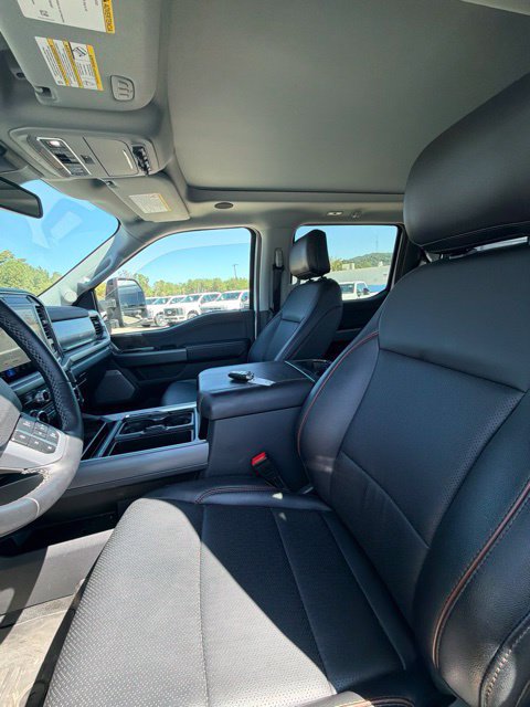 Used 2025 Ford F350 Lariat w/ Lariat Ultimate Package AWD/4WD image 45
