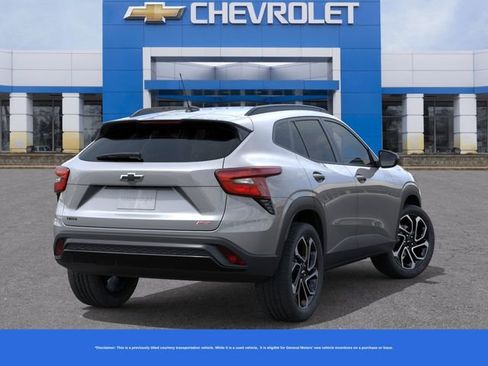 New 2026 Chevrolet Trax RS w/ Sunroof Package FWD image 5