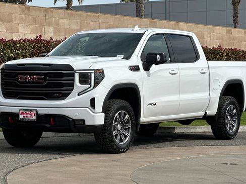 Certified 2025 GMC Sierra 1500 AT4 image 8