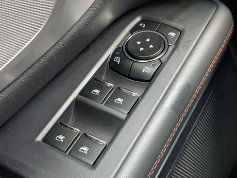 Used 2025 Ford Expedition Active AWD/4WD image 36