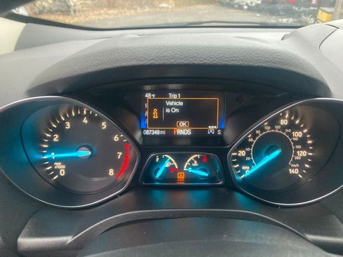 Used 2019 Ford Escape SEL image 19