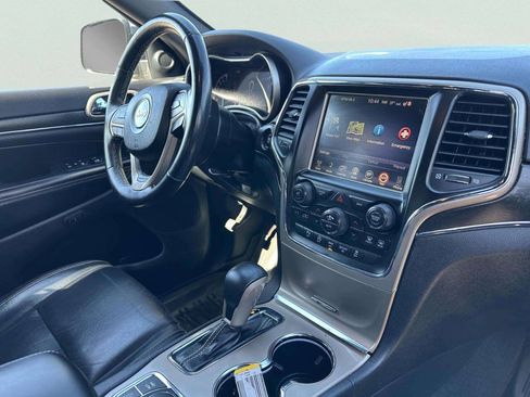 Used 2016 Jeep Grand Cherokee Limited AWD/4WD image 22
