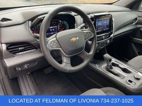 Certified 2023 Chevrolet Traverse LT FWD image 10