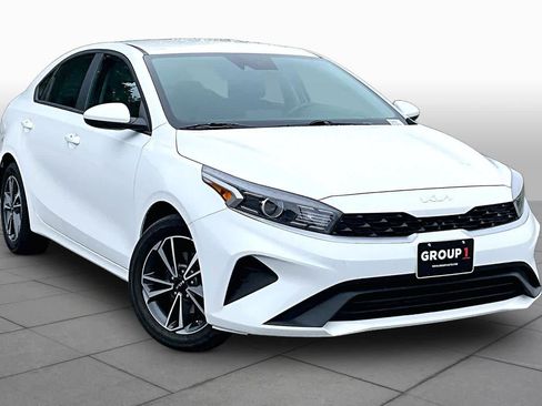 Used 2023 Kia Forte LXS FWD image 5
