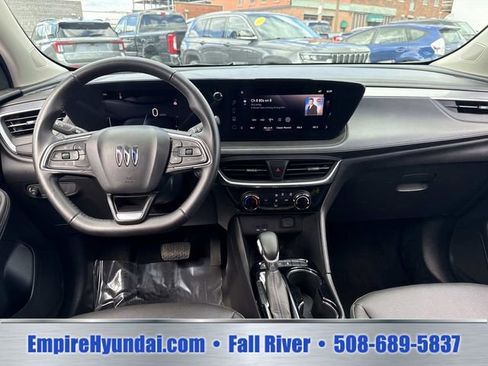 Used 2024 Buick Encore GX Sport Touring AWD/4WD image 12