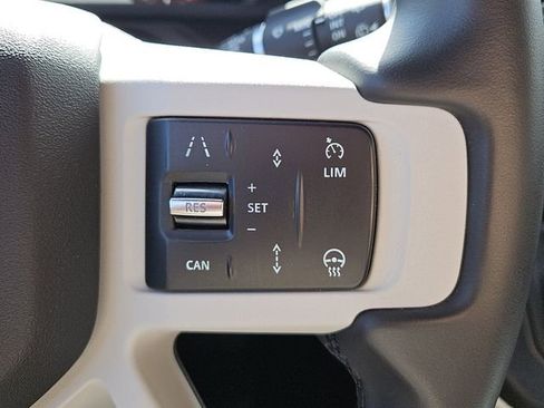 Used 2025 Land Rover Defender 110 S image 13