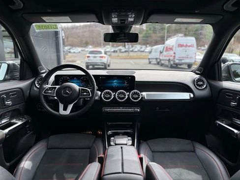 Certified 2021 Mercedes-Benz GLB 250 4MATIC image 26