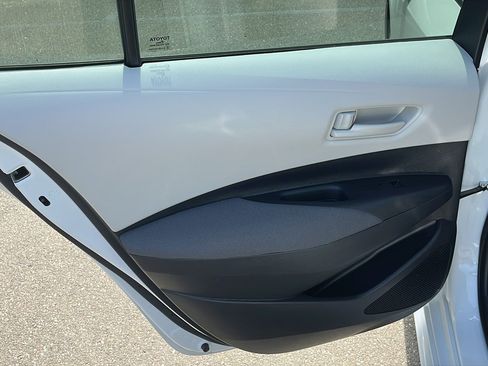 Used 2024 Toyota Corolla LE FWD image 21