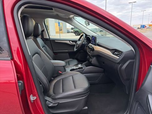 Certified 2022 Ford Escape SEL w/ Technology Package image 21