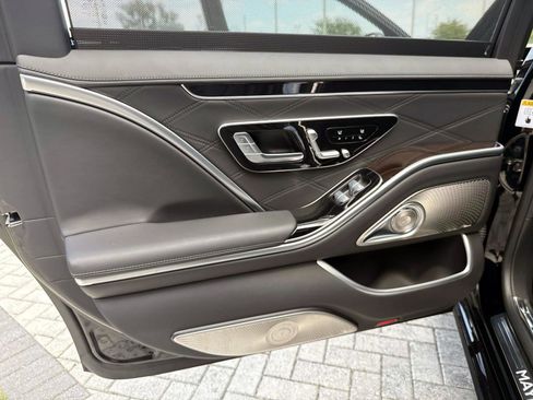 Certified 2024 Mercedes-Benz Maybach S 680 4MATIC image 12