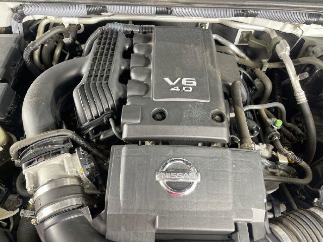 Used 2012 Nissan Frontier SV w/ SV Premium Utility Pkg RWD image 28