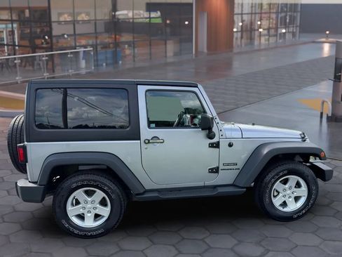 Used 2015 Jeep Wrangler Sport w/ Quick Order Package 23S AWD/4WD image 5