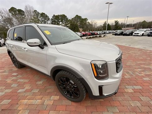 Used 2022 Kia Telluride EX w/ EX Premium Package image 24