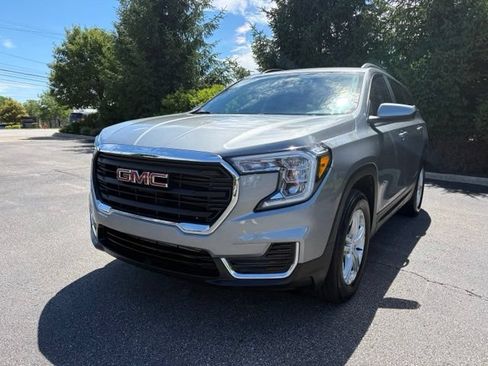 Used 2023 GMC Terrain SLE w/ Driver Convenience Package AWD/4WD image 1